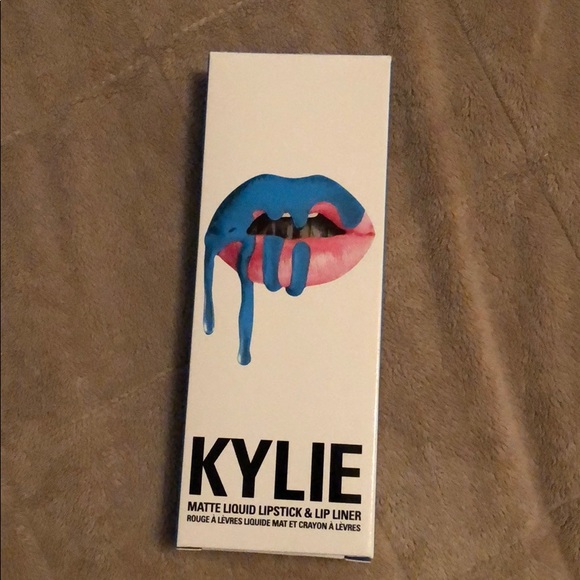 Kylie Cosmetics Other - Kylie matte liquid lipstick & lip liner, skylie Kylie Cosmetics Other - Kylie matte liquid lipstick & lip liner, skylie